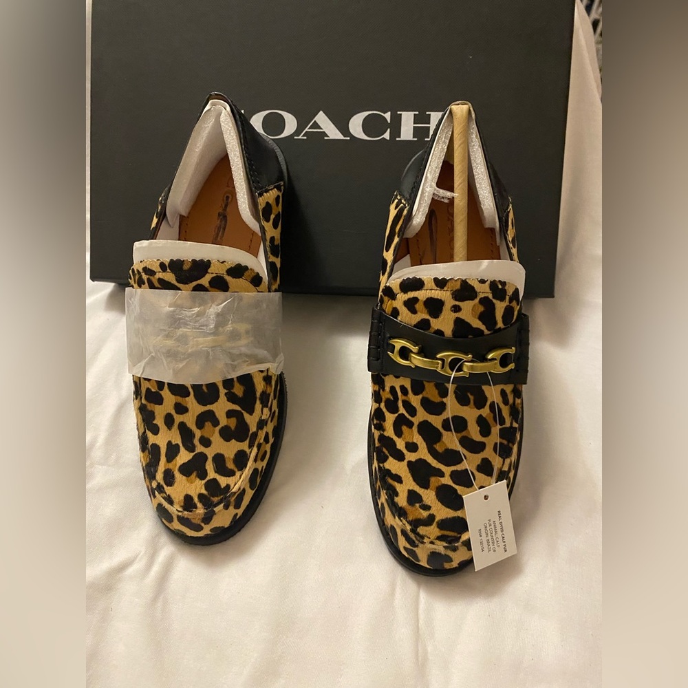 NWT NW COACH LEOPARD PRINT LOAFER